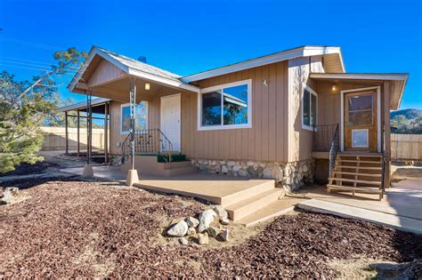 2 Renovated Mid-Century Cabins on 1 Lot Near Idyllwild, CA | One Point ...