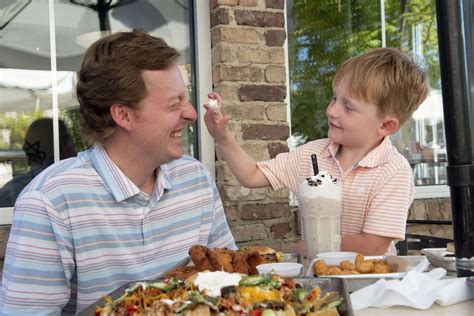 Bulldog Burger Co. - Starkville, Mississippi's College Town