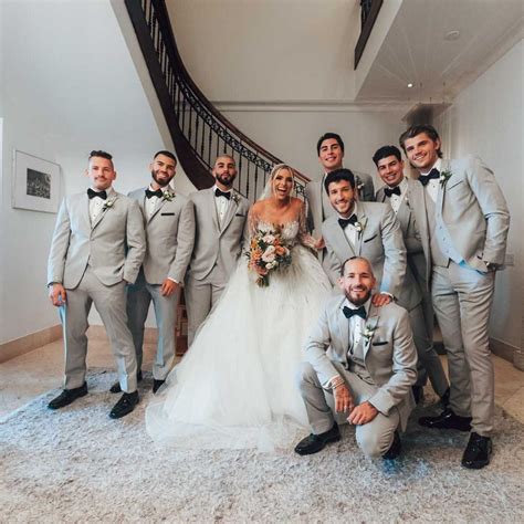 Las fotos oficiales de la boda de Lele Pons y Guaynaa | ¡HOLA!