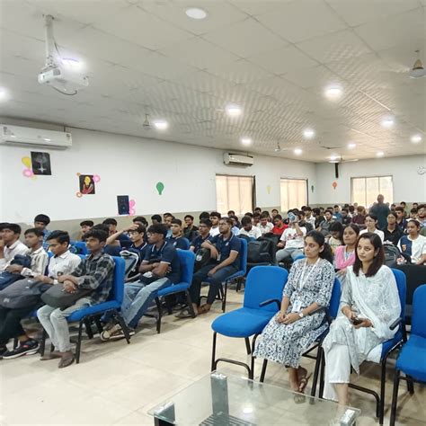 Bhagwan Mahavir University - Best University In Gujarat