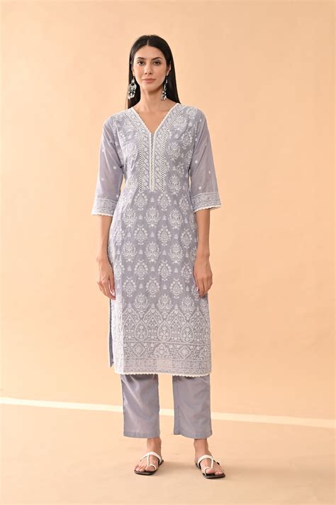 Purple Embroidered Kurta Set – SABHYATA CLOTHING