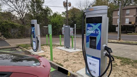 Columbus Light & Water Department | Columbus, MS | EV Station