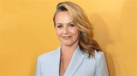 Alicia Silverstone Is Latest Celeb To Go Nude For PETA | Glamour UK