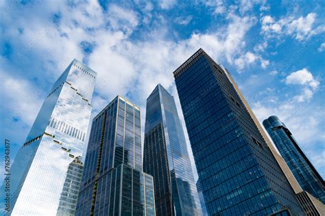 Skyscraper Side View 的图像结果