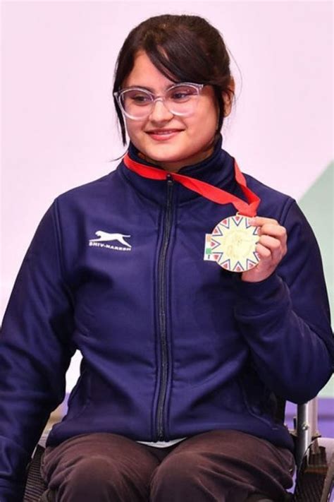 Nitin Gadkari’s Bio, Age, Relationships, Latest Buzz, Photos & Videos