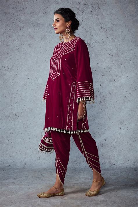 NUSRAT – Ajiesh Oberoi