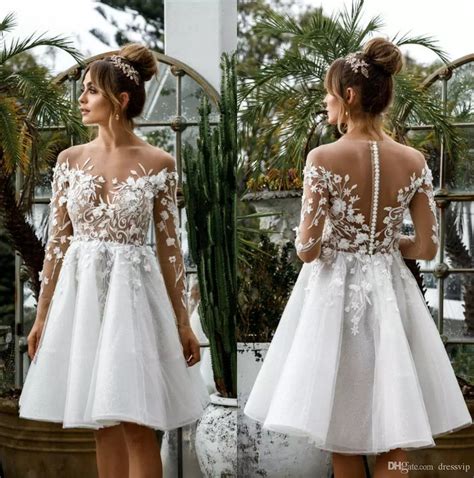 A Line Lace Wedding Dress With Short Sleeves