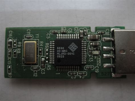 u盘主控芯片排行_...8CBAAA的闪存芯片-聚焦SSD 各固态硬盘厂商主控芯片选_中国排行网