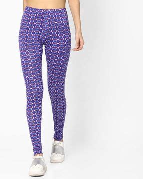 AND online women's wear - Shop dresses, tops, tunics, skirts at AJIO