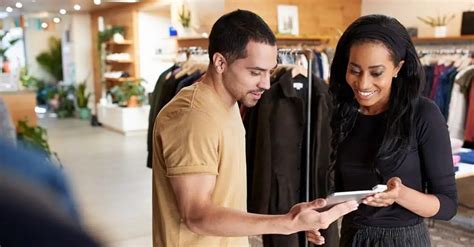 Retail Order Management Explained 的图像结果