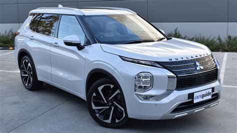 Mitsubishi Outlander 2024 review: Exceed – Is this seven-seat medium SUV a better family bet ...