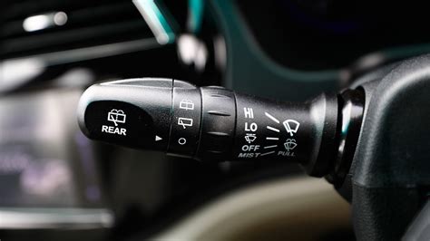 Mahindra Marazzo 2018 M8 Interior Car Photos - Overdrive