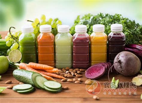 能用果蔬汁代替蔬菜水果吗？哪个更有营养？