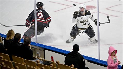 2023 NCAA hockey tournament: What to know about WMU vs. Boston U.