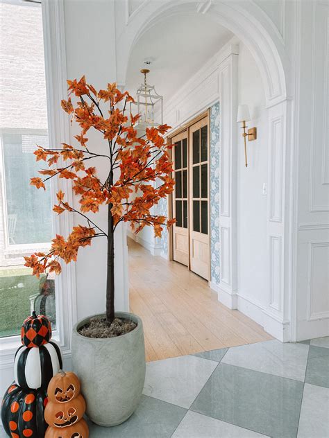 Perfect Faux Fall Tree - Casey Wiegand of The Wiegands