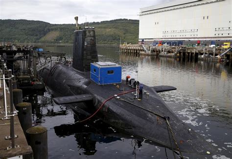 英国核潜艇基地12年间超500起事故 每周一次以上|莱恩|核潜艇|事故_新浪新闻