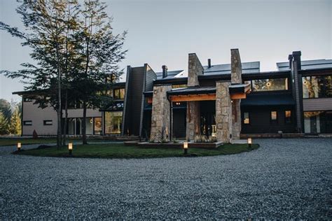 AWKA APART HOTEL (Villa La Angostura) - Apartment Reviews, Photos, Rate ...