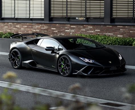 Lamborghini Huracan Matte Black