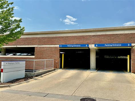 NorthShore Highland Park Hospital Employee parking garage | Highland ...