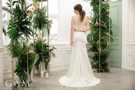 V Neckline Low Back Mermaid Wedding Dress - GWM1916 - Gorgeous Wedding Memories