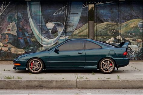 2024 Acura Integra Type S vs. Modded 1996 Integra SE