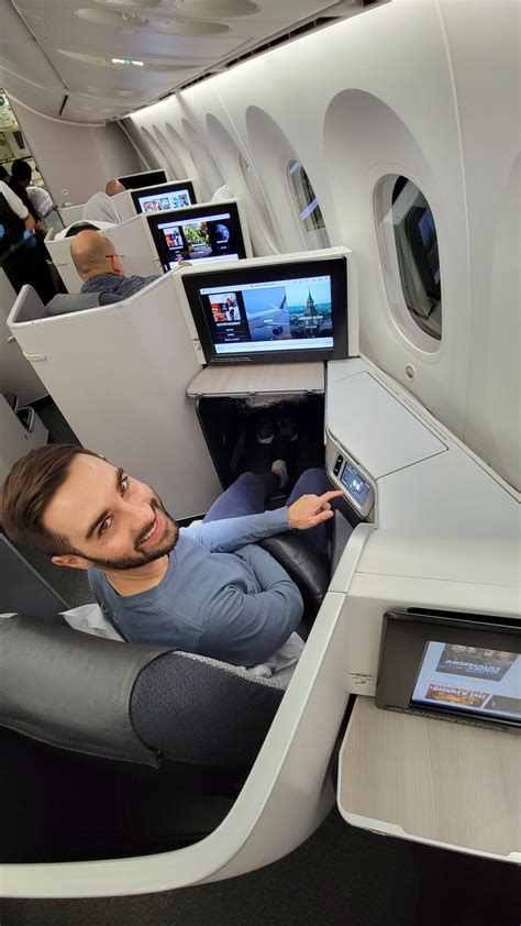 Air Canada 787 Business Class Review - Mumbai to London Heathrow (BOM ...