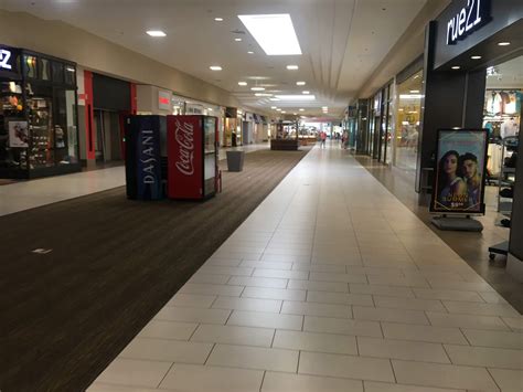Midwest Retail: Janesville Mall, Janesville Wisconsin