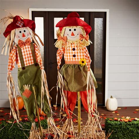 Holiday Living 5-ft Girl Scarecrow in the Outdoor Fall Decorations ...