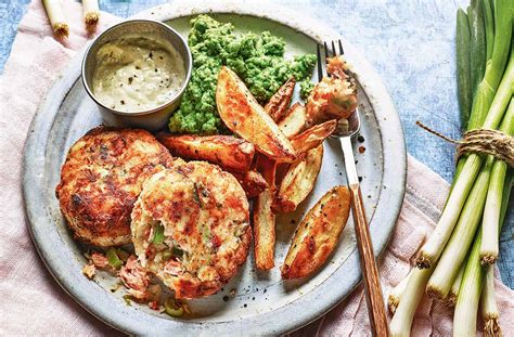 Salmon And Spring Onion Fishcakes | Fishcakes Recipes | Tesco Real Food
