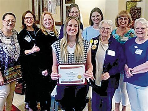 PEO selects Voulgaris for scholarship