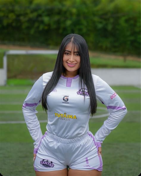 Monica Vallejo (@monicavallejjo) • Instagram photos and videos