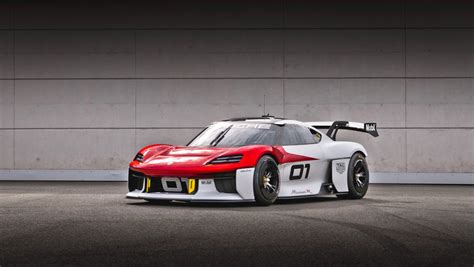 保时捷发布驱动未来的 Mission R 概念车 - Porsche Newsroom CHN