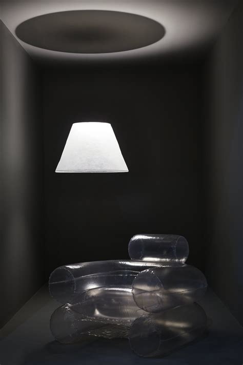 Floating lamp illusion brings an air of mystery to your living space ...