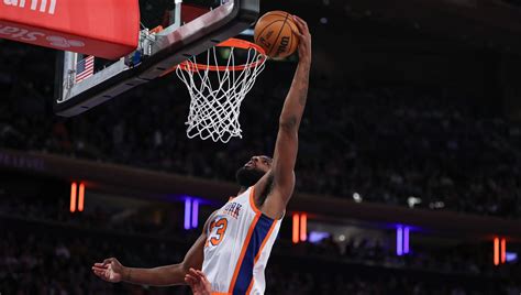 Knicks await Mitchell Robinson’s return as defensive anchor while ...