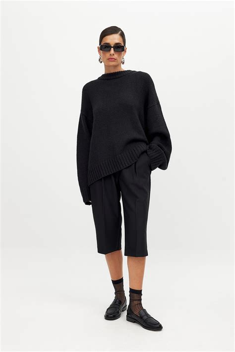 Capri Pants Black | NA-KD