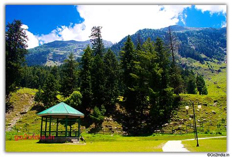 go2india.in : View point at Betaab valley