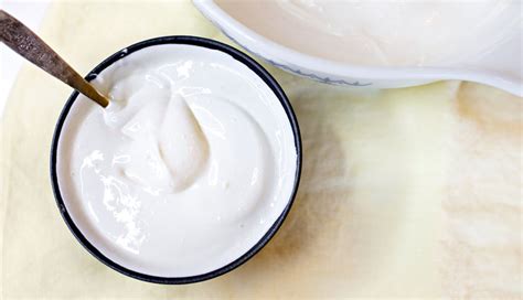 5 Remedies To Treat Oral Thrush Naturally - lifeberrys.com