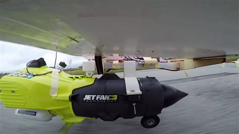 Flying Using Leaf Blowers 的图像结果