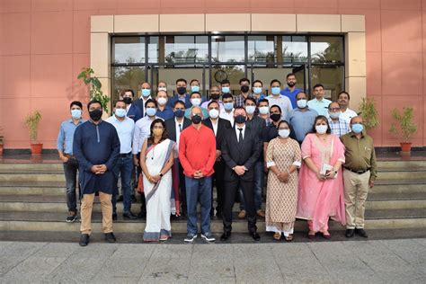 Indore: Alumni meet of GMPE six batches held at IIM Indore