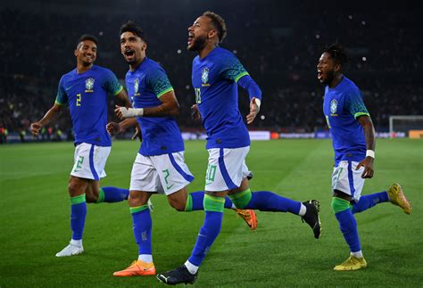 Brazil Football 的图像结果