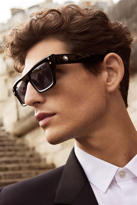 Business Man Suit Mont Blanc 的图像结果