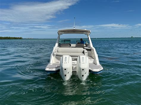 2024 Sea Ray SLX 310 Outboard Pura Vida - South Jersey Yacht Sales
