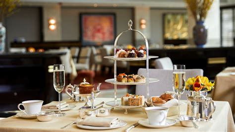 Peninsula Afternoon Tea: An Iconic Experience | The Peninsula Istanbul