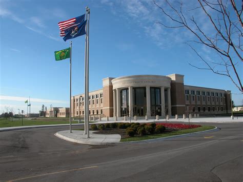 52nd District Courthouse | Projects | Spalding DeDecker