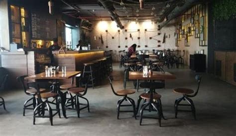 Get Happy High At Ministry Of Booze In New Town | WhatsHot Kolkata