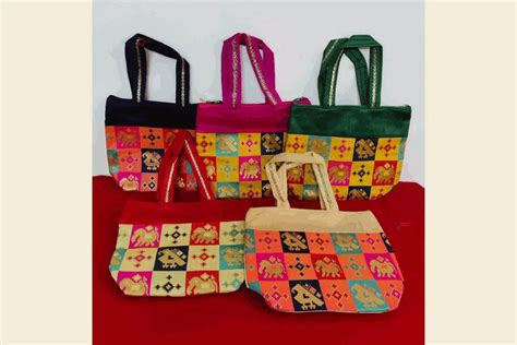 Patola Print Handbags|Return Gift Bags Online – Puja Celebrations