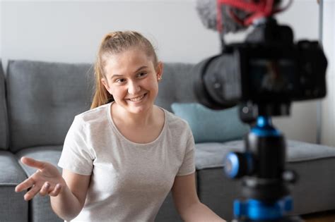 Internet Users Create Content 的图像结果