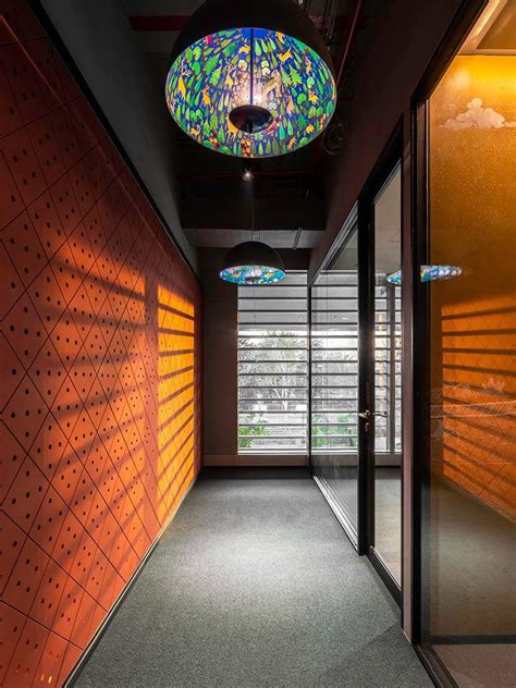 Studio Lotus Creates an Out-of-the-box Law Firm in Gurugram | Goodhomes ...
