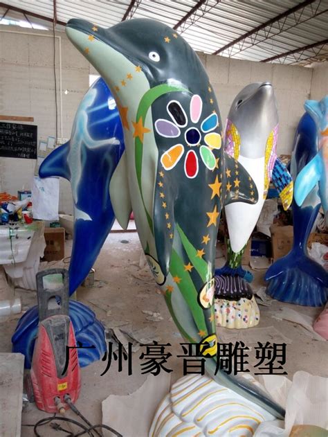 玻璃钢海豚，彩绘海豚雕塑 - 卓景雕塑公司
