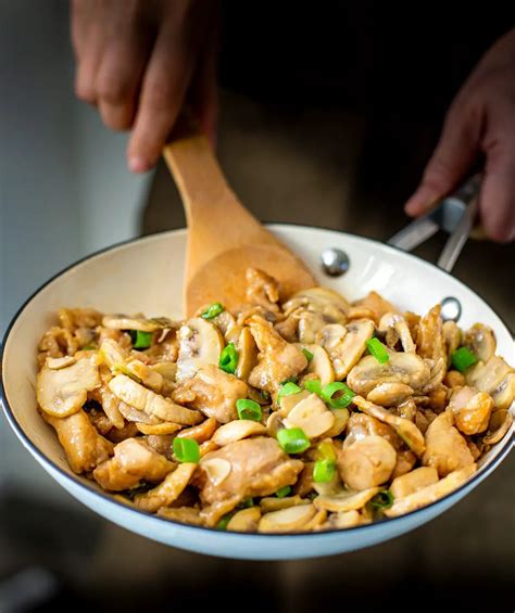 Chicken And Mushroom Stir Fry - Cooking With Lei